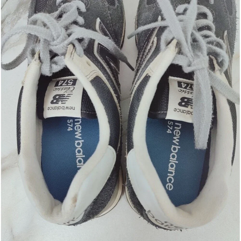 New Balance 574 Navy Suede Unisex Running Shoes Sneakers, Sz 9(M) 10.5(W)